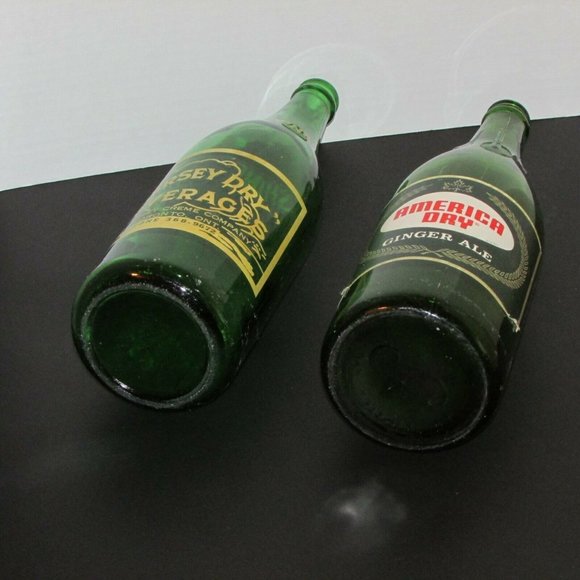 2 Vintage Soda Pop Bottles JERSEY DRY AMERICA DRY GINGER ALE 30 oz Green Glass - Picture 11 of 12